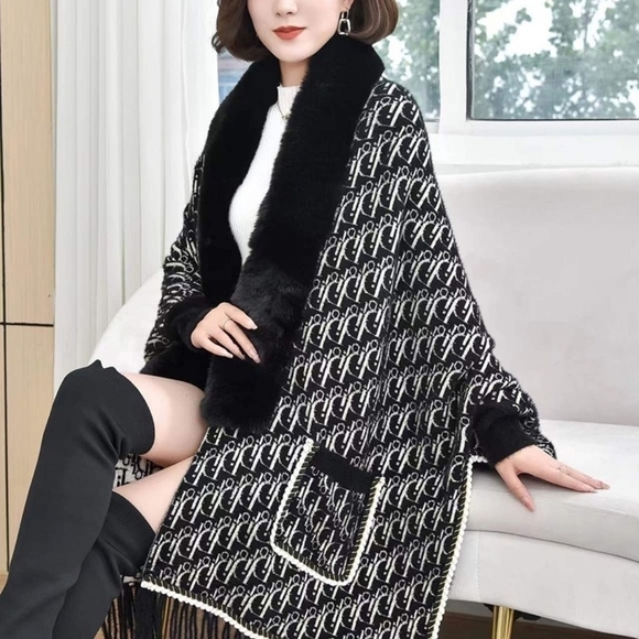 Stylish warm kimono Cashmere with fur - Picture 8 of 8